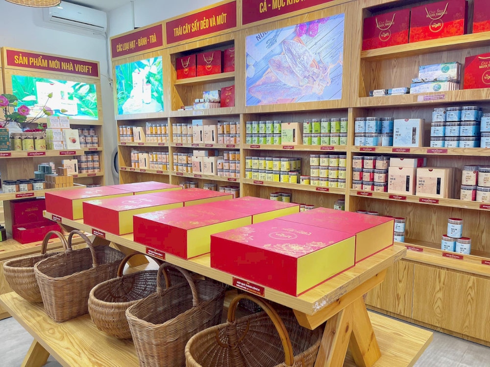 Vigift offers a spacious and comfortable atmosphere, with well-organized stalls